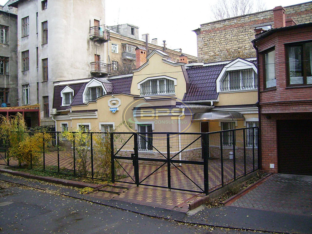 Продаж 2-поверховий Будинок з ділянкою 3.5 сот 315 кв.м 7+ кімн. на Пироговская вул. Одеса - фото 2