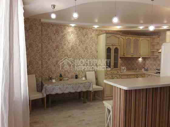 Оренда Квартира 3-кімнатна, 8/10 поверх на вул. Сухумська Харків