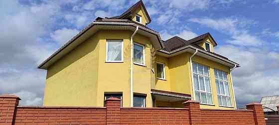 Продаж Будинок 6-кімнатний 