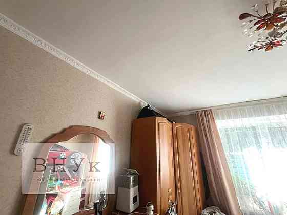 Продаж Квартира 2-кімнатна, 1/5 поверх на вул. Савури К. Ternopil'