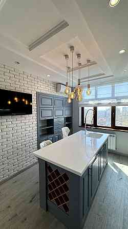 Продаж Квартира 4-кімнатна, 23/25 поверх на Ахматової Анни вул., д. 22 Київ