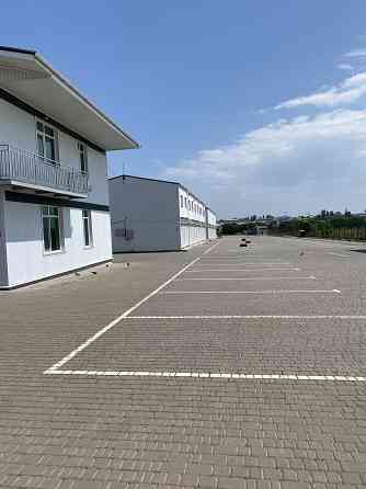 Продаж комерційне приміщення на ул. Массив 16, 276/1 приміщень - 4, поверх - 1 Авангард