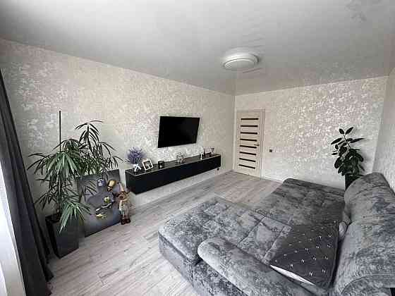 Продаж Квартира 2-кімнатна, 9/12 поверх на Запорожское шоссе, 28Ц Dnipro