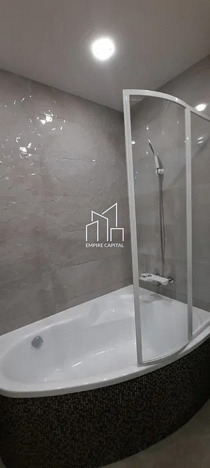 Продаж Квартира 3-кімнатна, 6/10 поверх на вул. Угорська Львів - фото 12