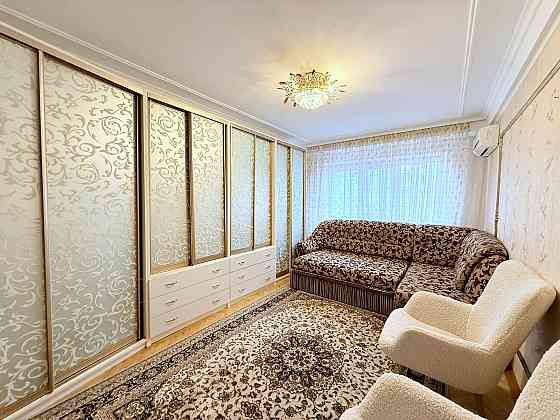 Продаж Квартира 2-кімнатна, 4/5 поверх на Солом'янська вул., д. 39 Київ