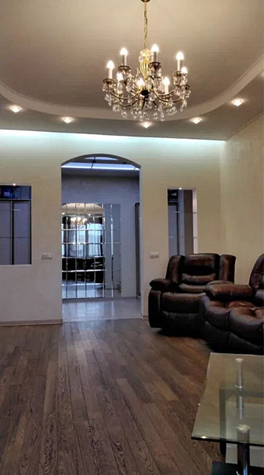 Простора 3 кімнатна квартира, Оболонь, Мінська, вул. Левка Лукяненка вул. (Маршала Тимошенка), Оболонський район Kiev - photo 1