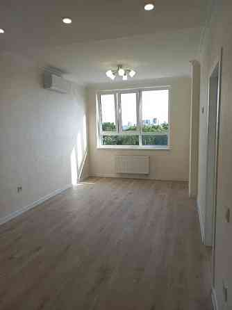 Продаж Квартира на улица Навроцького Володимира L'viv