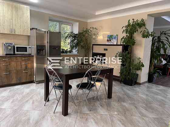 Продаж 2-поверховий  з ділянкою 6 сот 190 кв.м 4 кімн. на Білогородська вул. Киев