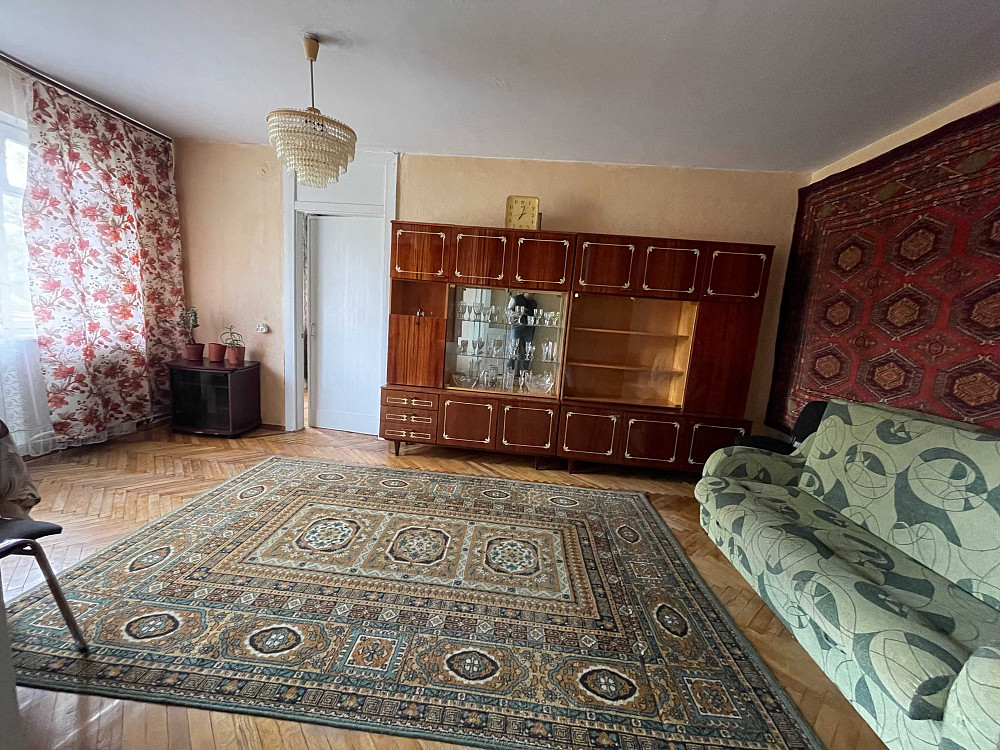 Продаж Квартира 2-кімнатна, 5/5 поверх на Вацлава Гавела вул., д. 81 Київ - фото 1