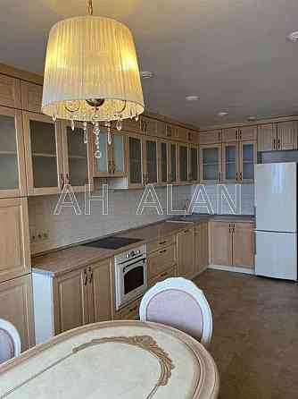 Продаж Квартира 5-кімнатна, 14/15 поверх на Юлії Здановської вул., 52 Київ