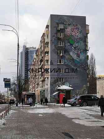 Продажа 2-х к. квартиры в центре б-р Леси Украинки. № 21139356 Київ