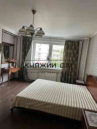 Продаж 3-х к. квартири Севастопільська Площа. № 2114869 Kiev