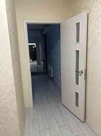 Оренда Квартира 1-кімнатна, 12/27 поверх на Володимира Брожка, 70 Киев