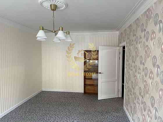 Продаж Квартира 2-кімнатна, 1/4 поверх Київ