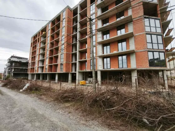 Продаж 1к Квартира 41 кв.м Миколи Леонтовича 11б Ужгород