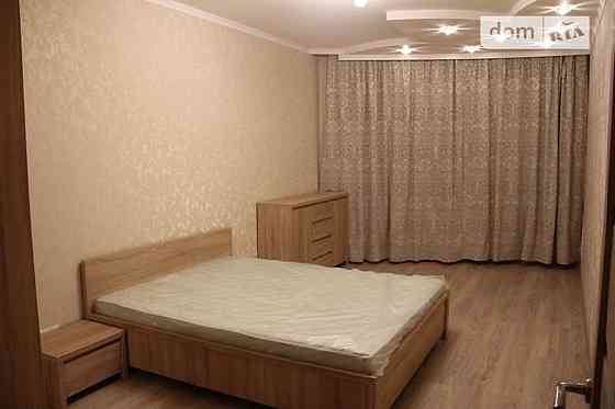 Оренда Квартира 2-кімнатна, 8/25 поверх на Днепровская набережная, 26б Київ