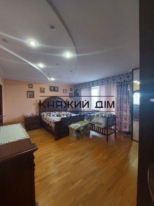 Продаж 3-х поверхового будинку в смт Калинівка. № 2211648 Калинівка (Богуславський район) - фото 9