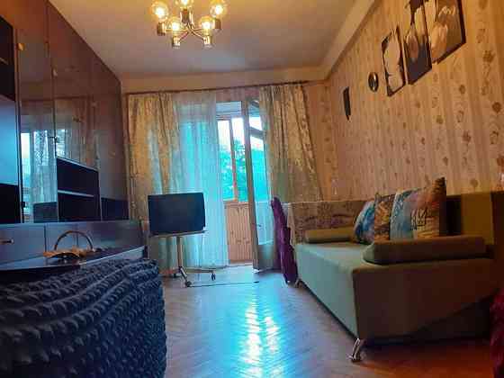 Продаж Квартира 3-кімнатна, 2/9 поверх на Плеханова, 4а Київ