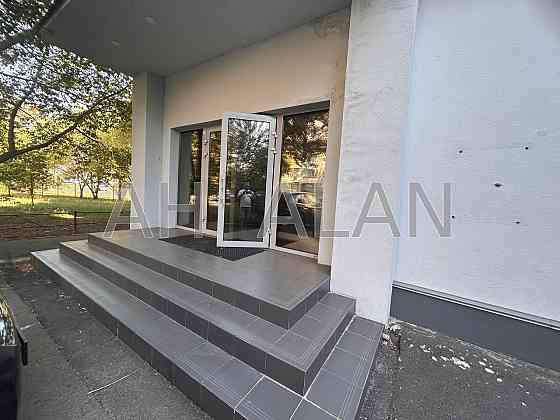 Продаж офісне приміщення на Тростянецька вул., 49 поверх - 1/2 Kiev