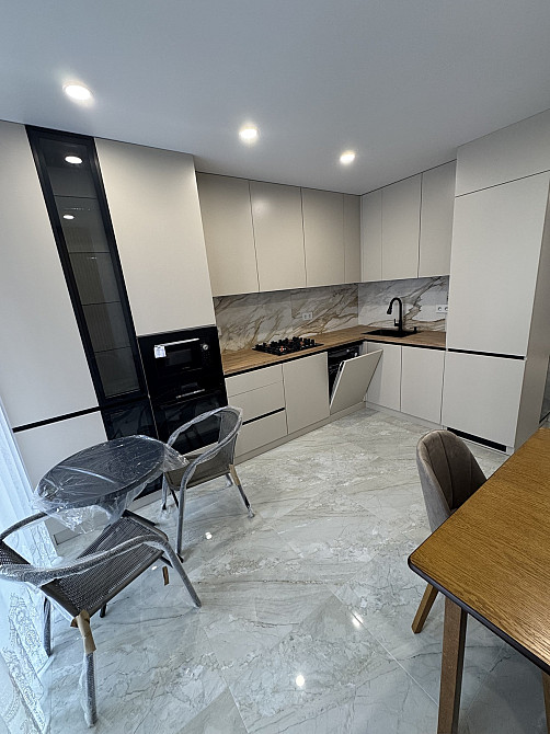 Продаж Квартира 2-кімнатна, 2/11 поверх на Крайківського Івано-Франківськ - фото 2