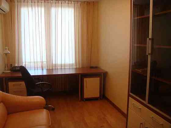 Оренда Квартира 3-кімнатна, 8/25 поверх на пр. Валерия Лобановского Київ