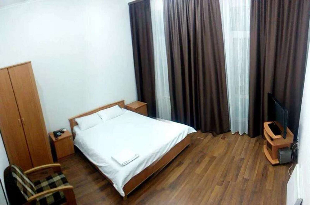 Оренда Квартира 1-кімнатна, 2/4 поверх на ул. Малая Житомирская Київ - фото 1