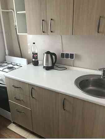 Оренда Квартира 1-кімнатна, 2/9 поверх на Бакінська, 37 а Киев