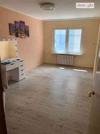 Оренда Квартира 3-кімнатна, 10/21 поверх на ул. Михаила Драгоманова Київ