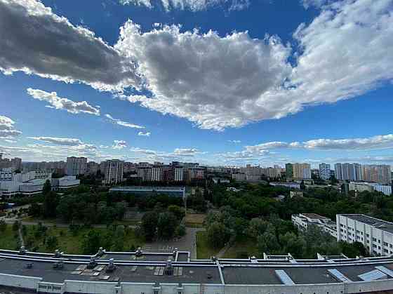 Продаж Квартира 3-кімнатна, 17/25 поверх на Васильківська вул., д. 100а Kiev