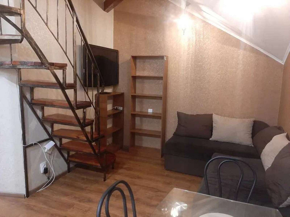 Оренда Квартира 3-кімнатна, 3/3 поверх Київ - фото 1