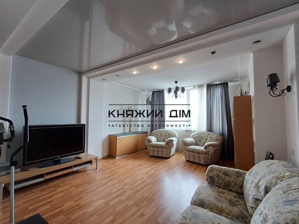 Оренда Квартира 4-кімнатна, 11/36 поверх на Срибнокильская ул. Київ - фото 1