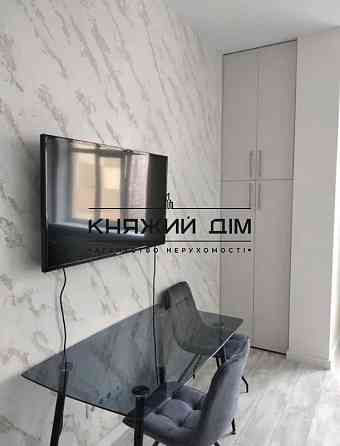 Оренда Квартира 1-кімнатна, 13/13 поверх на вул. Щорса ул./Євгена Коновальця Киев