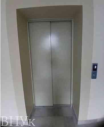 Продаж Квартира 1-кімнатна, 3/4 поверх на Сергія Мартина, 4 Uzhhorod