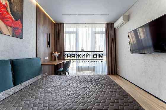 Оренда Квартира 1-кімнатна, 4/11 поверх на Предславинская ул. Киев