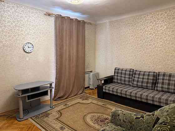 Оренда Квартира 2-кімнатна, 4/5 поверх на Володимирська, 82а Kiev