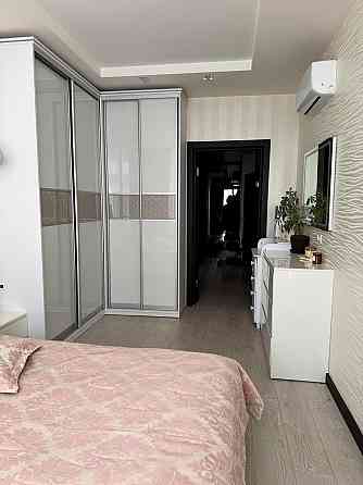 Продаж Квартира 2-кімнатна, 20/25 поверх на Драгоманова вул., д. 2-Б Київ