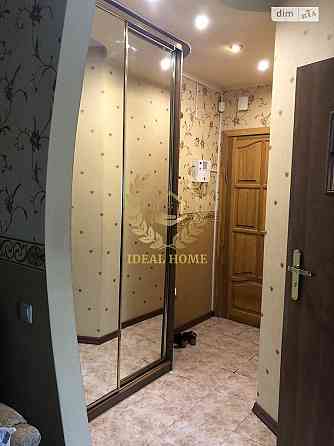 3-кімнатна квартира на Єреванській, Солом’янський район, 4/5, капремон Киев