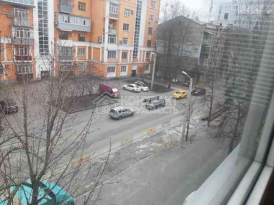 Продаж Квартира 3-кімнатна, 4/4 поверх на вул. Лермонтовська Kharkiv