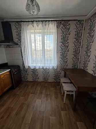 Оренда Квартира 1-кімнатна, 8/10 поверх на Чорнобильська, 18 Kiev