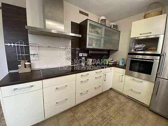 Продаж Квартира 3-кімнатна, 3/5 поверх на вул. 23 Серпня Kharkiv