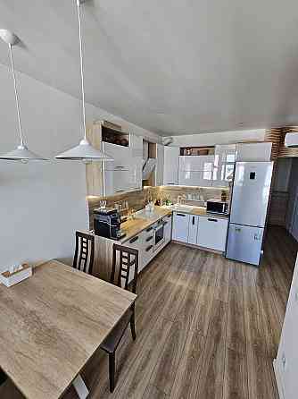 Оренда Квартира 1-кімнатна, 25/25 поверх на Драгоманова, 2 Kiev