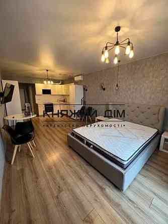 Продаж Квартира 1-кімнатна, 16/16 поверх на вул. Трутенко Онуфрия ул./Михайла Максимовича Киев