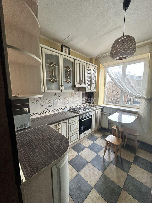 Продаж Квартира 3-кімнатна, 4/5 поверх на вул. Чичібабіна Харків - фото 1