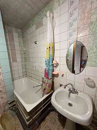 Продаж Квартира 2-кімнатна, 4/5 поверх на вул. Вулиця Бригади «Хартія» Харьков