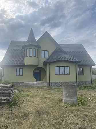 Продаж Будинок на Бандери Uhryniv