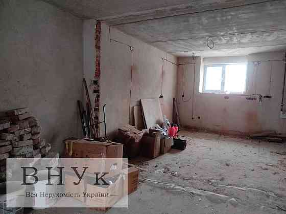 Продаж Квартира 3-кімнатна, 1/4 поверх Ternopil'