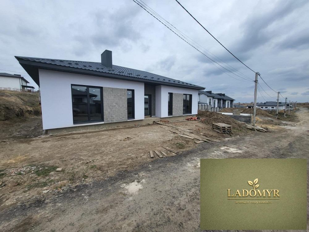 Продаж Будинок 4-кімнатний на вул. Масив Зоряний Рівне - фото 1