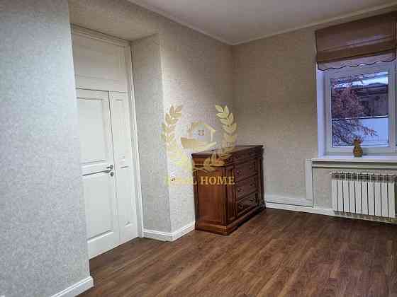 Продаж Квартира 2-кімнатна на Межигорская ул., 22 Kiev