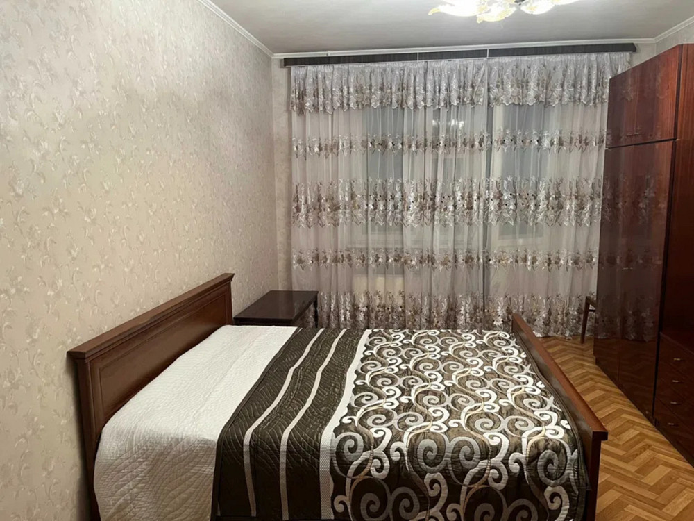 Оренда Квартира 2-кімнатна, 7/10 поверх на Срібнокільська, 24 Київ - фото 1