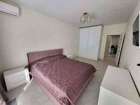 Оренда Квартира 2-кімнатна, 2/9 поверх на ул. Набережно-Рыбальская Київ